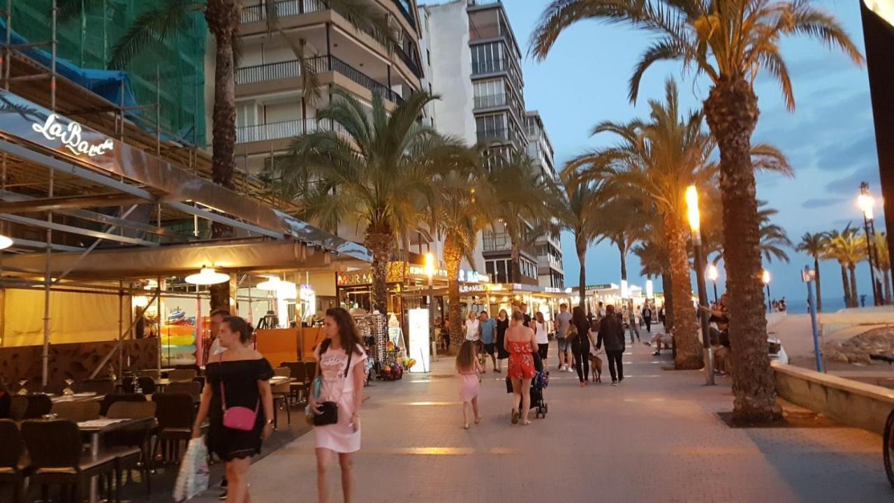 Apartment Center Salou Near Port Aventura Екстер'єр фото